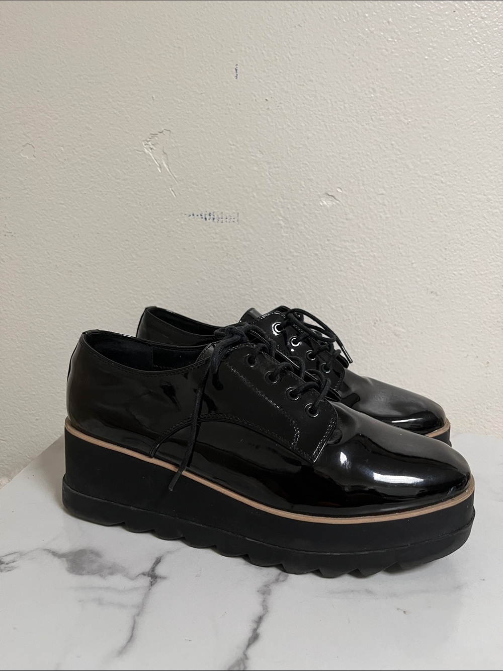 Aldo Black Patent Platform Oxford with Tan Trim